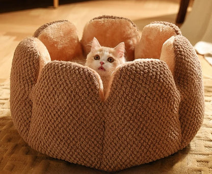 Luxury Pet House Winter Warm and Comfortable Cat Bed New Cartoon Cactus Petal Dogs Cats Nest Foldable and Washable Pet Supplies